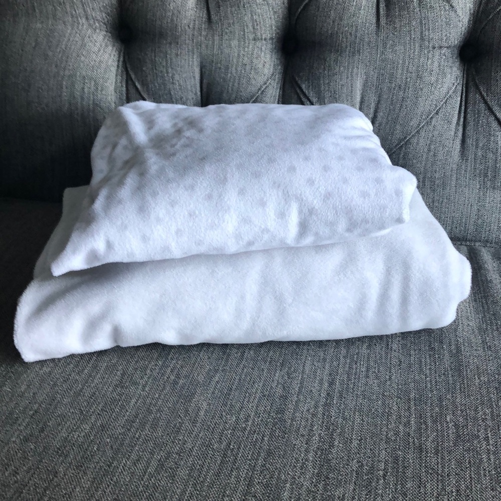 Pottery Barn Kids chamois crib sheets